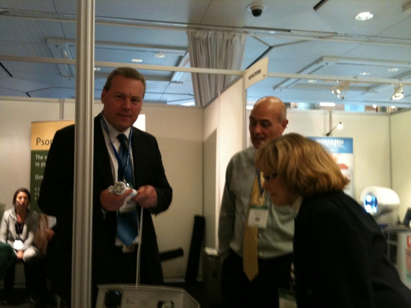 Mr Jerome Keck, from L.I.S., France, checking out on the newest handpiece design for KONTUR MD